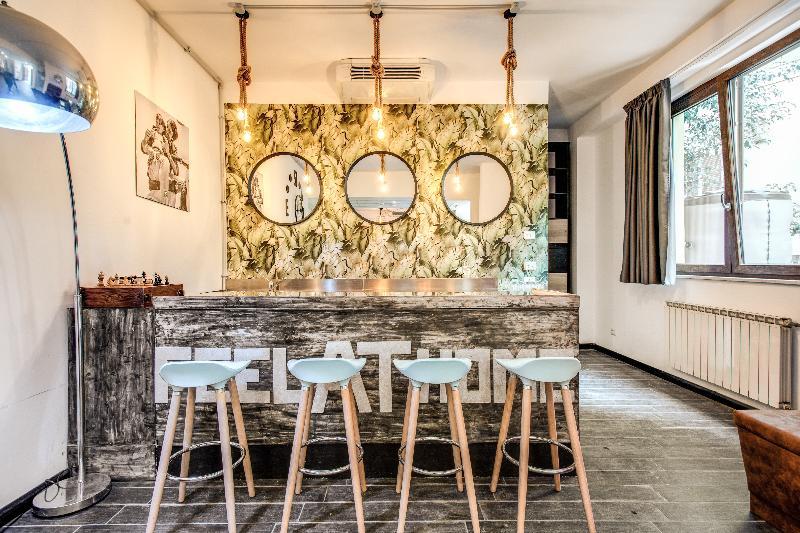 רומא Hostel Trastevere 2 מראה חיצוני תמונה