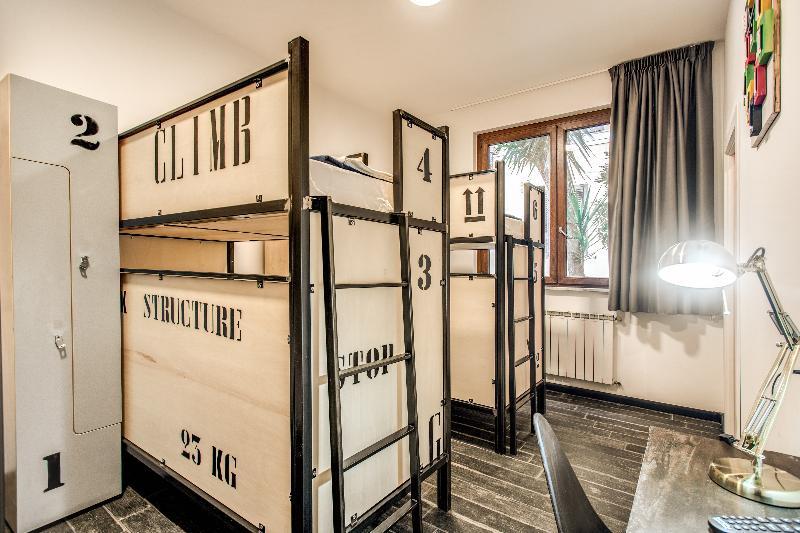 רומא Hostel Trastevere 2 מראה חיצוני תמונה