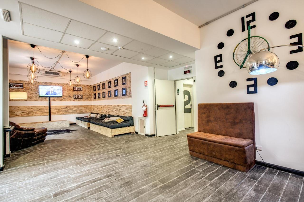 רומא Hostel Trastevere 2 מראה חיצוני תמונה