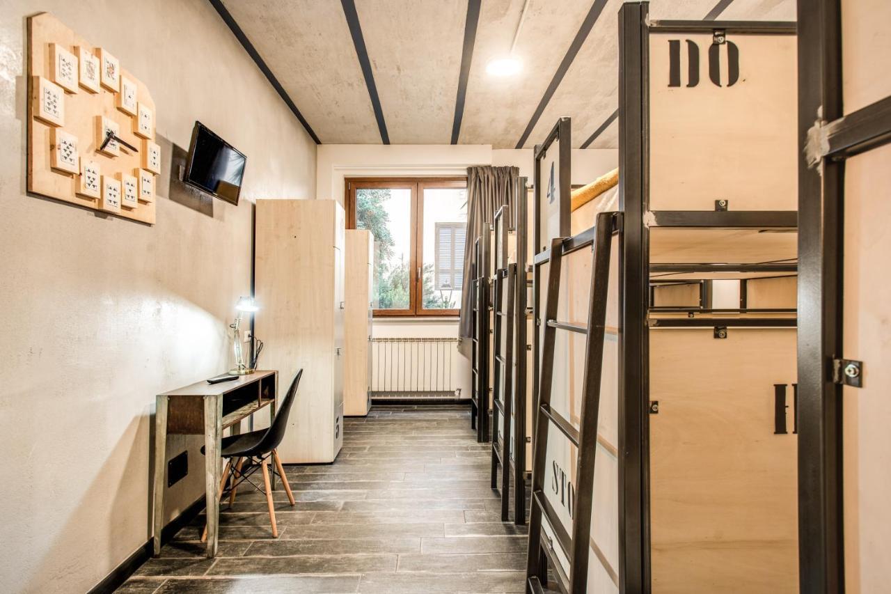 רומא Hostel Trastevere 2 מראה חיצוני תמונה